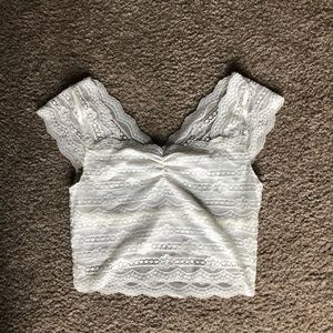 NWT! Charlotte Russe White Lace Crop Top Sz Sm